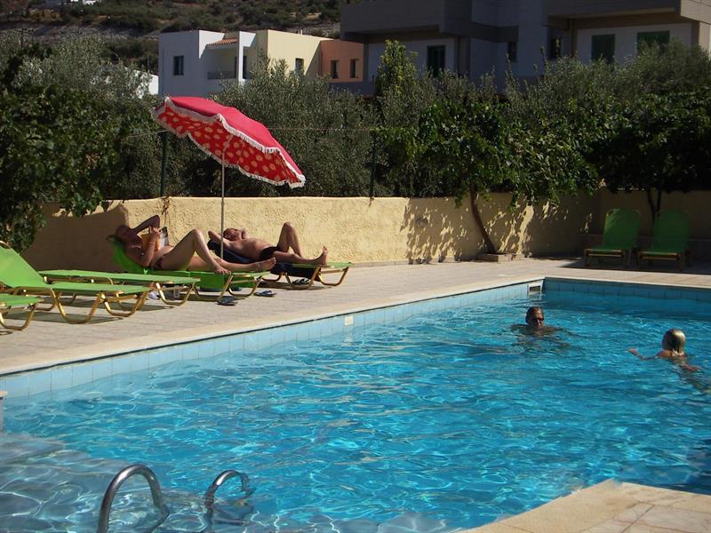 Prinos Apartments Херсонисос Екстериор снимка